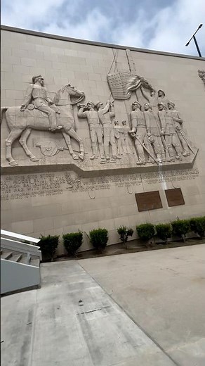 Fort Moore Pioneer Memorial Monument in Chinatown on N Hill St in Los Angeles 6/9 #chinatown