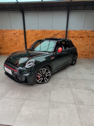 dijual : mini Cooper JCW Cabriolet - KM 12.000 -Tahun 2023 - warna langka rebell green - masih garansi sampai 2028 - masih free service sampai ke 2028 - Pajak ON harga 1.1 M nego 082122506201 #minicooper #minicabriolet #jualmobil #jualminicooper #giveaway