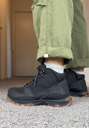 ⚫ Timberland Mt. Maddsen Hiking Boot 🥾 All-Black Rugged Performance 🌲🔥 #Timberland #MtMaddsen #TimberlandHiking #BootStyle #MensFootwear This Timberland Mt. Maddsen Hiking Boot delivers the perfect combination of 🥾 outdoor durability and everyday street style ⚫ The sleek all-black upper paired with the rugged outsole gives it that bold and powerful Timberland look 🔥 Built for comfort and performance, this boot provides strong traction, ankle support, and long-lasting wear 💯 Whether you’re 
