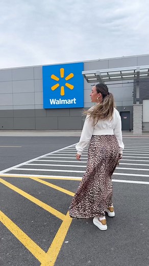 #ad Big news! @shapermint core can now be found in select @walmart stores! ▪️The @truekind bras are some of mine (and my mom’s) faves ▪️The high waisted shorts I love wearing underdresses and skirts to prevent my thighs from chaffing ▪️The boyshort is too short for my liking but glad I got to try it on before buying ▪️The bodysuit is perfect for wanting a tucked in look with something that won’t budge 🔗 Comment SHOP below to receive a DM with the link to this post on my LTK ⬇ https://liketk.it/