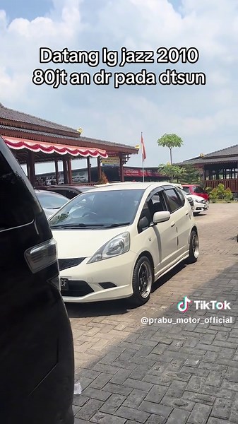 Honda Jazz 2010 Review and Features