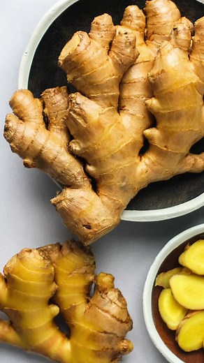 64K views · 984 reactions | How to Make Ginger Paste  Recipe linked in comments. #indianrecipes #ministryofcurry #spices #mealprep | Ministry of Curry | Facebook