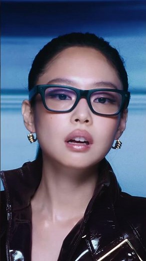 Redefine your look with Jennie​.