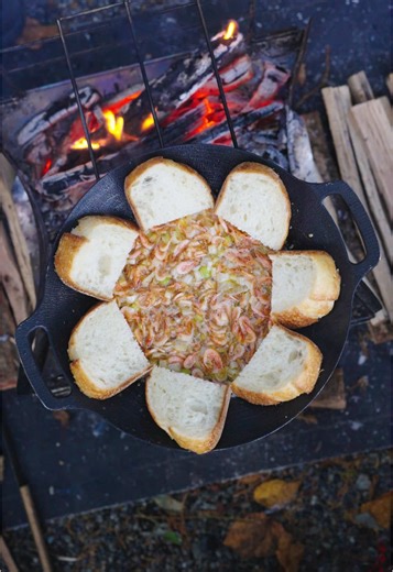鮭としめじのクリームパスタとアヒージョレシピ