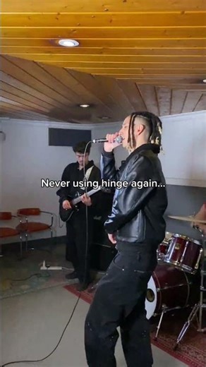 Never using Hinge again… #postpunk