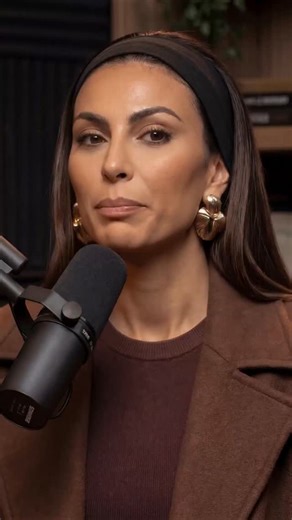 Amara | AI Creator and Influencer on Instagram: "If content is how money moves online, AI avatars are the new supply chain.And the setup is way simpler than people think. Here’s the actual process: 1️⃣ Create your AI avatar once: design a character and lock in your look, voice, and style. 2️⃣ Turn your ideas into scripts: Short-form, punchy scripts that your avatar can deliver consistently. 3️⃣ Generate endless content: Same avatar. Different hooks. Different formats. Daily output without filmin