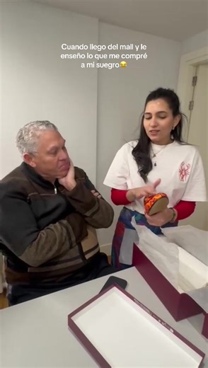 Mi suegro dándose cuenta que su hijo va tener que trabajar mucho😂😂😂😂🏃‍♀️💨💨