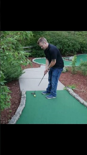 The Most Humble Minigolf Trickshots In The World 🤯 #minigolf #minigolfing #golf #holeinone