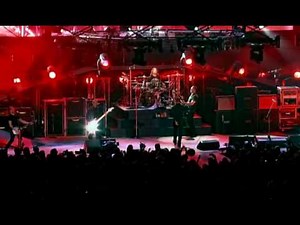 Creed - Overcome (live 2009)