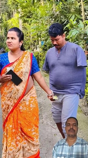 Introducing the "VitalWear SmartBand," a next-generation wearable gadget🎉