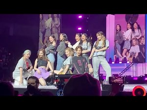 220226 TWICE (트와이스) ‘Like Ooh-Ahh’ 4th World Tour Concert ‘III’ 2022 New York City NY NYC UBS Arena
