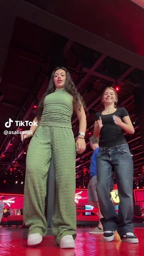ZAHIDE TikTok Compilation: Dance Challenges, Green Set, and More