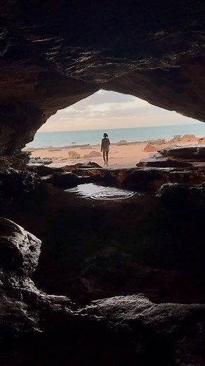 THE CAVE | Eco Beach is home to magical coastline rocks and secret little caves. Just 3.5km from our resort lies this magnificent cave. It’s not just about the cave, explore the wonderful rock formations along the entire journey! | Eco Beach Wilderness Retreat