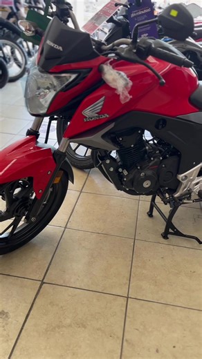 Honda CBF160 Invicta: Potencia y Estilo para la Ciudad