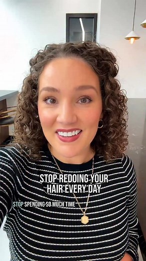 There’s an easier way! Drop HOLD METHOD below for the cheat sheet to fix your wash day. Leave VIDEO below for a step-by-step refresh option! If your refresh never looks like wash day… that’s okay! 💛 Your goal isn’t to recreate day-one curls - it’s to get your hair to its current full potential. And if your refreshes always fall flat, that’s usually a sign something went wrong on wash day. 🎥 Leave VIDEO for the link to watch my full refresh tutorial! 📘 Grab my free Strong Hold Method cheat she