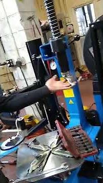 Atlas Tc-229 tire machine dressed ..looks like Doc Octavia