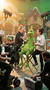 Go behind the glitter and chaos of The Grinch (2000) — where Jim Carrey’s transformation came alive through makeup, snow, and laughter. Real chaos, real joy, real filmmaking. #TheGrinch #JimCarrey #BehindTheScenes #Filmmaking #ChristmasMovie #HolidayClassic #MovieMagic #NoFilterFilm #MakeupFX #CinematicArt | Nofilterfilm