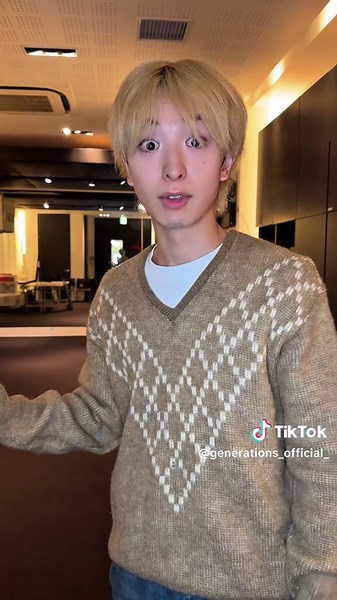 スタジオに入ろうとしたら.... #TwoStepsBack #GENERATIONS #白濱亜嵐 #FANTASTICS #木村慧人 #GENE_TwoStepsBack #PRODUCE6IXCOLORS #NewMusic