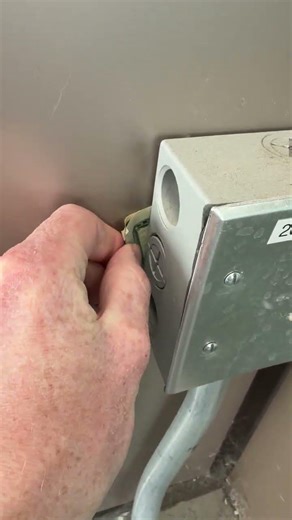 Slc airport cash drop by the realtor