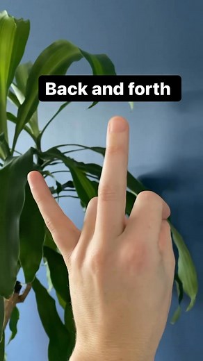 14K views · 60 reactions | Hand dexterity exercise for  players  can YOU do it?! Tag me if you try! #guitarplayers #guitarexercise #handdexterity #guitartips #guitarpractice #guitartok #guitarschallenge #guitarlesson #guitartechnique #musiciansofinstagram #musicreels #guitarreels #fenderplayers #guitarlife #shredguitar | Quentin Angus | Facebook