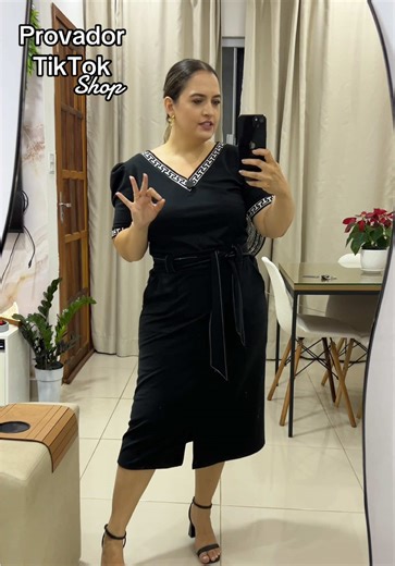 Conjunto elegante moda modesta chic plus size