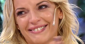 Las lágrimas de Carina Zampini al escuchar el mensaje de su hijo Manuel: “Es un sol, tenemos una linda relación”