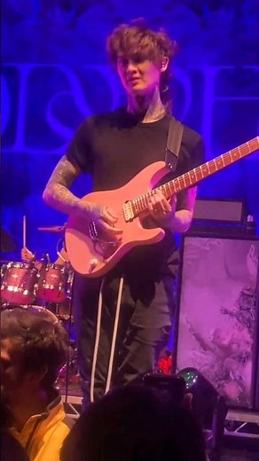 Polyphia - Champagne (Live in London)