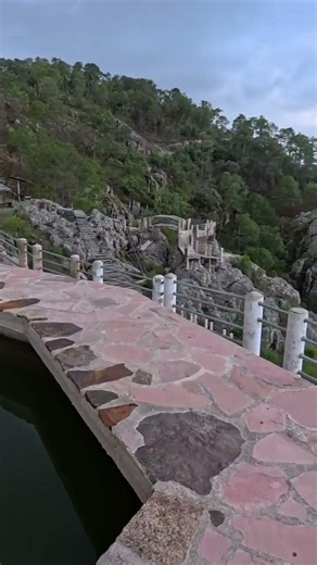 piscina en lo más alto de la sierra 🤩👌