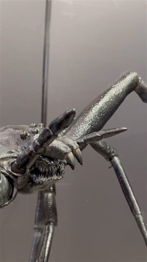 We are drooling over Sting! For @stingofficialfilm Director Kiah Roach-Turner wanted Sting to be able to spit venom. We had venom pipes 3D printed into the creature’s internal head structure to make its teeth run with venomous drool and fangs 3D printed with their own plumbing – no bigger than a needle diameter - as well as a spraying mechanism that shoots venom from its mouth. Sting is out July 11 (AUS) and July 18 (NZ) #Stingmovie #wetaworkshop #props #filmmaking #horror | Wētā Workshop