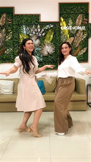 "Shake Body Body Dancer~" with Vina Morales and Gladys Reyes! 🤩 Another TikTok session bago mag-bardagulan sa #CruzVsCruz! 😁 #VinaMorales #GladysReyes | GMA Network