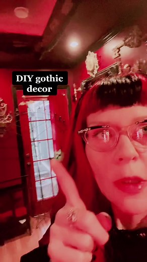 Gothic Bedroom Decor Ideas for a Spooky Sanctuary