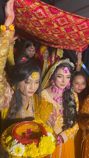 #bridalmayo #wedding artificial floral jewelry..... Customize colours available 14 to 15 days making time full advance payment. | ChooRi Wala