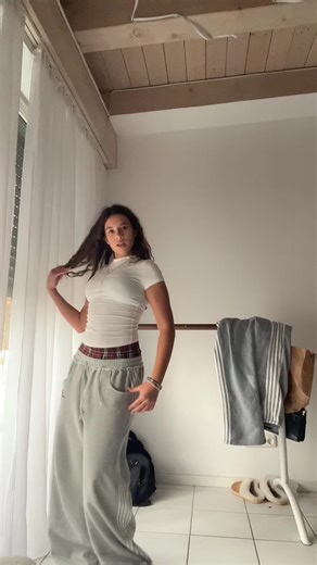 Twerk Moves and Dance Vibes für 2025