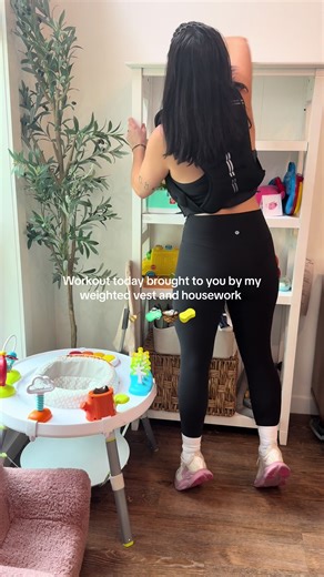 Recovery day 🤍 No lifting today — just clocking in my steps. Cleaning the house, mopping floors, wiping surfaces, and sanitizing baby toys 🧼 Wearing my weighted vest and counting this as my workout. I love a weighted vest because it adds light resistance ✨ #recoveryday #weightedvest #realisticfitness #postpartummovement #lowimpactworkout