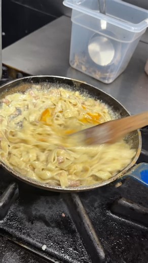 Pinocchio’s Pizza 🍕 on Instagram: "Come join Brannan as he walks you through how our famous Chicken Carbonara is made. The perfect add-on to any pizza. Our creamy Chicken Carbonara combines tender chicken, smoky bacon, and a rich, velvety sauce, turning a great pizza night into a complete and satisfying meal."
