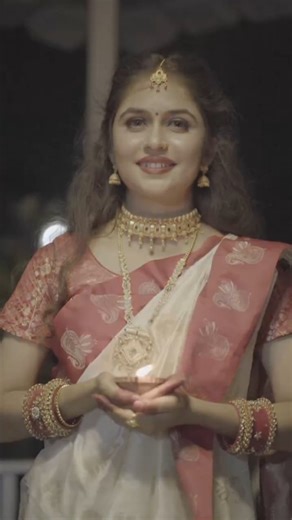 Pooja Makeup Artist on Instagram: "Bengali look .. Makeup @_pooja_makeup_artist___ Model @_mi.radhikaaa_ Photographer @future_clicks__ #viralpost #makeupartist #explore #makeupaddict #photographer"