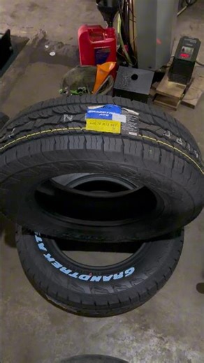 Pemasangan Dunlop Grandtrek AT5 205/70 R15 pada Innova #aafmotor #banmetro #velgmetro #dunlop #metro