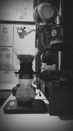 Kopi metode pour over versi Tetsu Kasuya 4:6