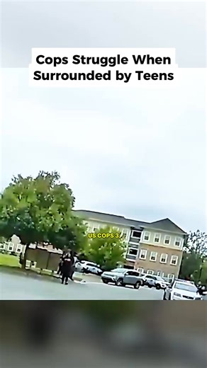 Cops Struggle When Surrounded by Teens #cops #copsoftiktok #copsontiktok #copstiktok #foryou | USA Reels721