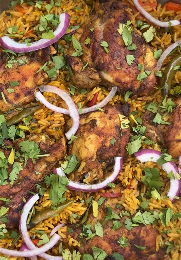 Let’s make some one pot chicken curry and rice. SO DELISH . . . What you’ll need: - 2 lbs chicken ( I used bone in thighs) - season meat with : - 1 tsp salt - 1 tsp curry powder - 1 tsp ground roasted Geera - 1/2 tsp turmeric - 1 tsp garlic powder - 1 tsp onion powder - 1 tsp paprika - 1 maggi chicken cube - 2 cups parboiled rice - 1 cup coconut milk - 3 cups water - 1 onion - 4-6 garlic cloves - 1 tbsp chopped ginger - 2 stems green onion - 2 stems fresh thyme or 1 tbsp dried - chillies - 1 bel