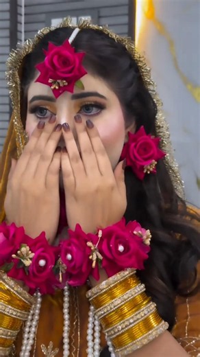 Trending 🔥bridal Mehndi Look🥀💝 #bridaldresses​ #bridaldress​ #bridalmakeup​ #viralyoutubeshorts#yt
