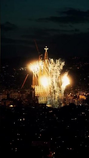 ⛪ ANTONI GAUDÍ and the SAGRADA FAMILIA ✨ The HISTORIC INAUGURATION that ILLUMINATES the SKY of BA...