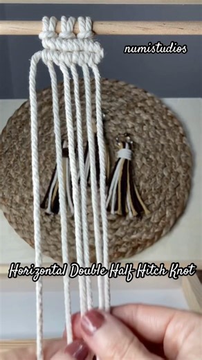 Horizontal double half hitch knot tutorial #macrame #diy #knot #macramediy