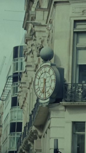 Olamidé on Instagram: "“It’s time! 🇬🇧 🇬🇧 🇬🇧. AXS.COM”"