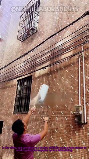 High-Rise Material Delivery: Clever Rope Method for Efficient Construction Supply Transport