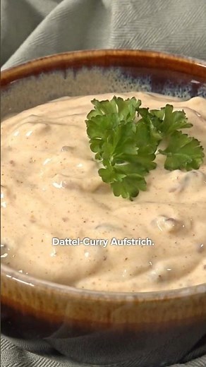 Veganer Dattel Curry Aufstrich | Rezept in Beschreibung