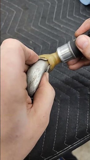 How to Remove: Late Model Ford Car and Truck Heater Hose Clips