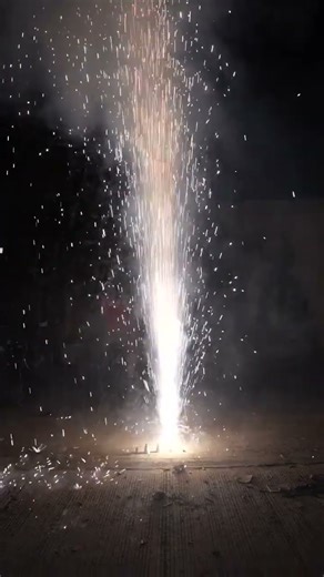 Slow Motion Magic – Firecracker Flower Pot 🌸🔥