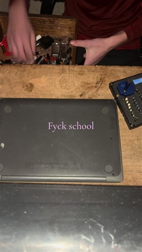 Bring another computer out of the component I took don’t worry I’m not wasting them#fyp #love #VIRAL #bird #viral