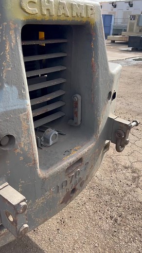 1K views · 12 reactions | Surprise— We are here to pick up a generator! This unit was buried so good thing our guys are good on the forks. Quick wash, load and it’s ready to go. #generac #generator #shippingandreceiving #forklift #diesel #dieselsound #dieselpower #flatbed #heavylifting | Generator Source | Facebook
